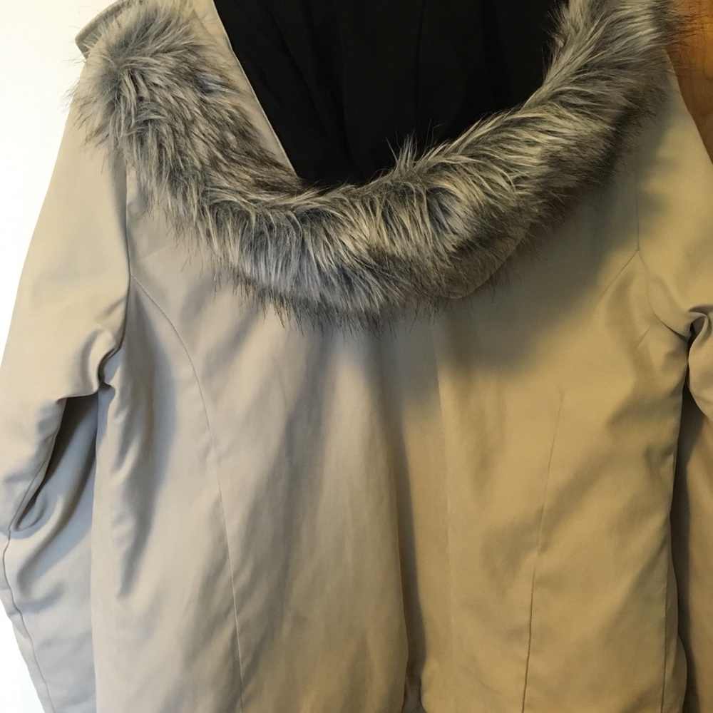 Clothes - Picture 2 of 4